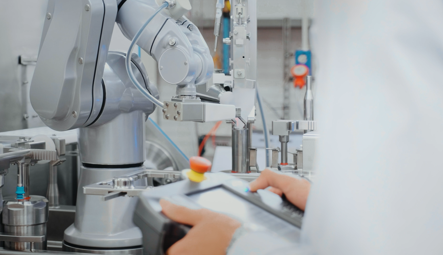 Interview with Alex Jezequel, Projects Director at 3P innovation: roboFIL™: revolutionising pharmaceutical fill-finish operations.